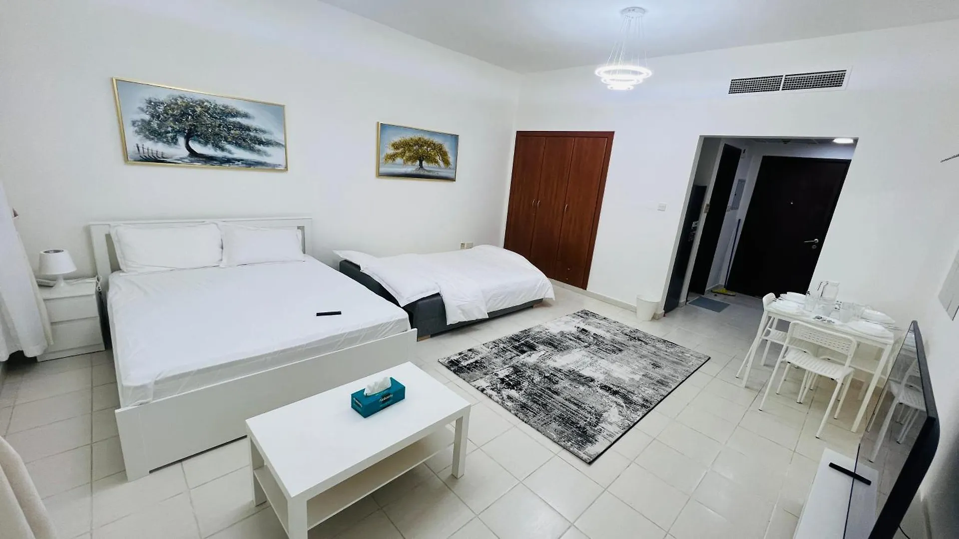 France Cluster International City - Spacious Bright Furnished Studio Apartment Dubaj